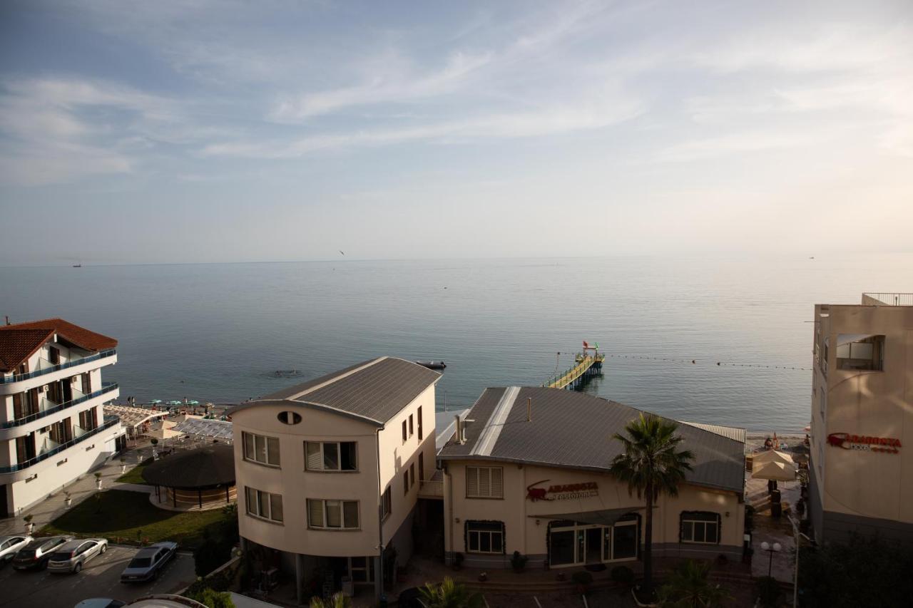 Apartment Martini Durrës Eksteriør billede